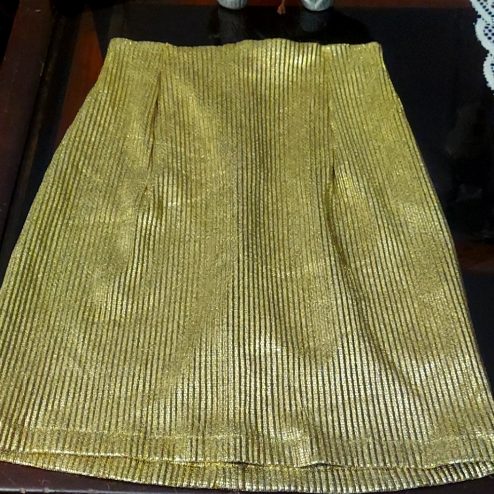 Gold skirt